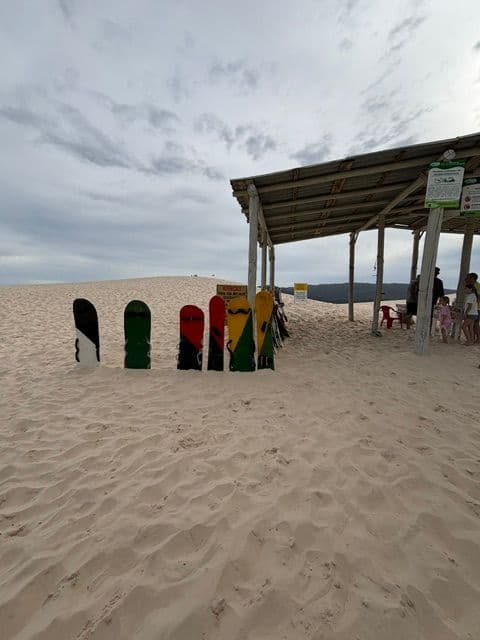 surf sur le sable, sandboard à Joaquina Florianopolis